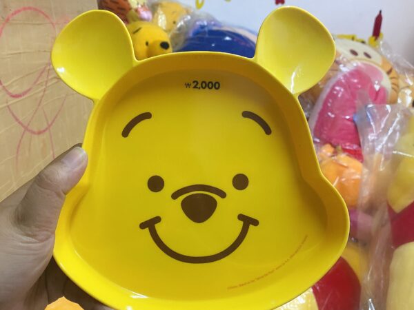 Dĩa nhựa Hàn quốc mặt gấu Pooh